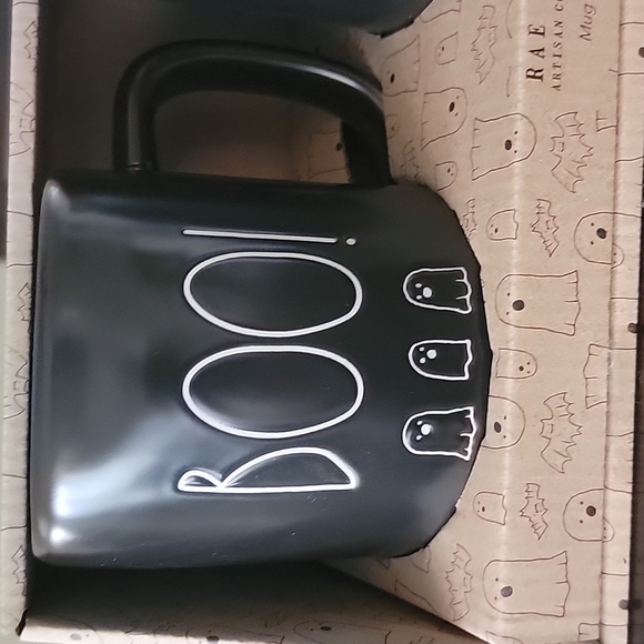 Halloween rae dunn,rae dunn mugs, salt and pepper shaker,cauldrons - Picture 3 of 5